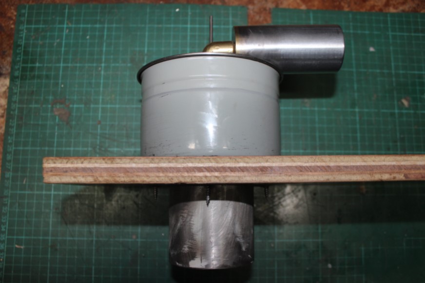 Assembly fitted to Base BOard Awaiting the Centre Post.jpg